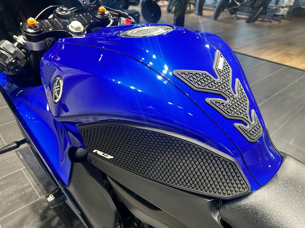 Yamaha R7 /3,45%/Yoshimura/Quickshifter/Stealth/Tail-Tidy/333 mil