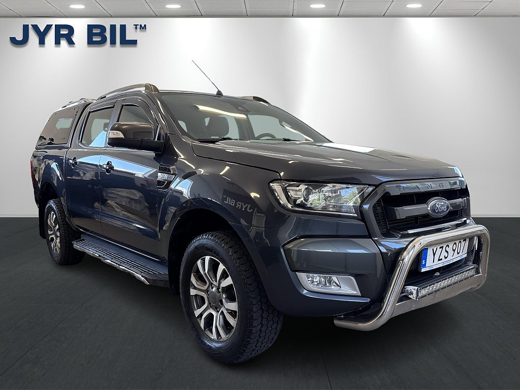 Ford ranger Dubbelhytt 3.2 TDCi 200hk Wildtrak/Kåpa/Värmare/MOMS