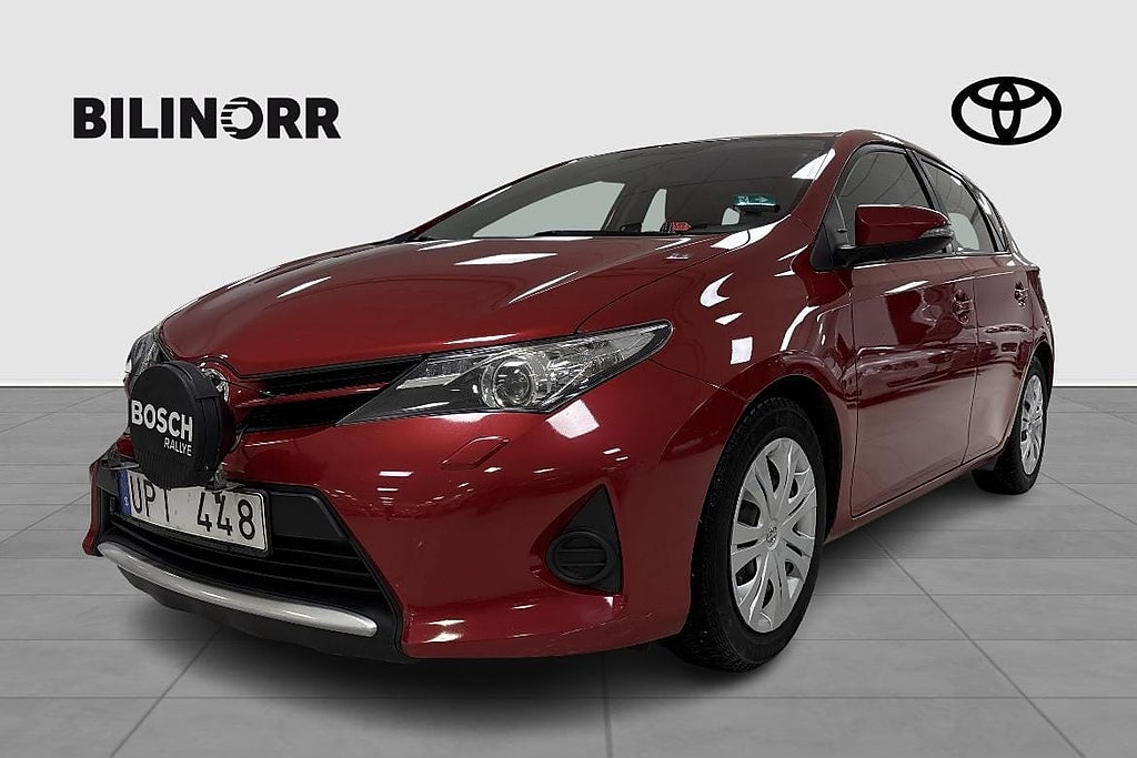 Toyota Auris 1.4 D-4D DPF 5-D MAN - VHJUL, MoK, DRAG