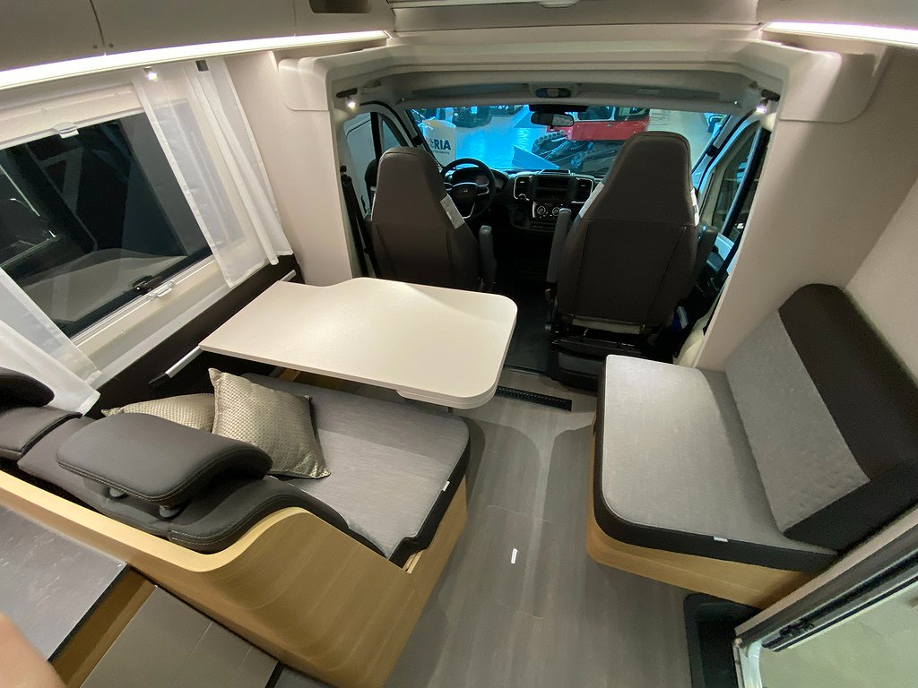 Adria Coral Axess 670 SL / Automat / Safety Pack / Markis  - Adria