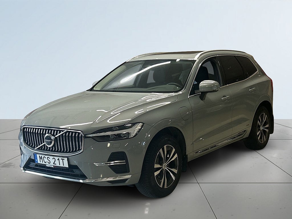 Volvo XC60 PLUG-IN T6 AWD Drag Navi Bkamera Panorama Rattvärme S&V