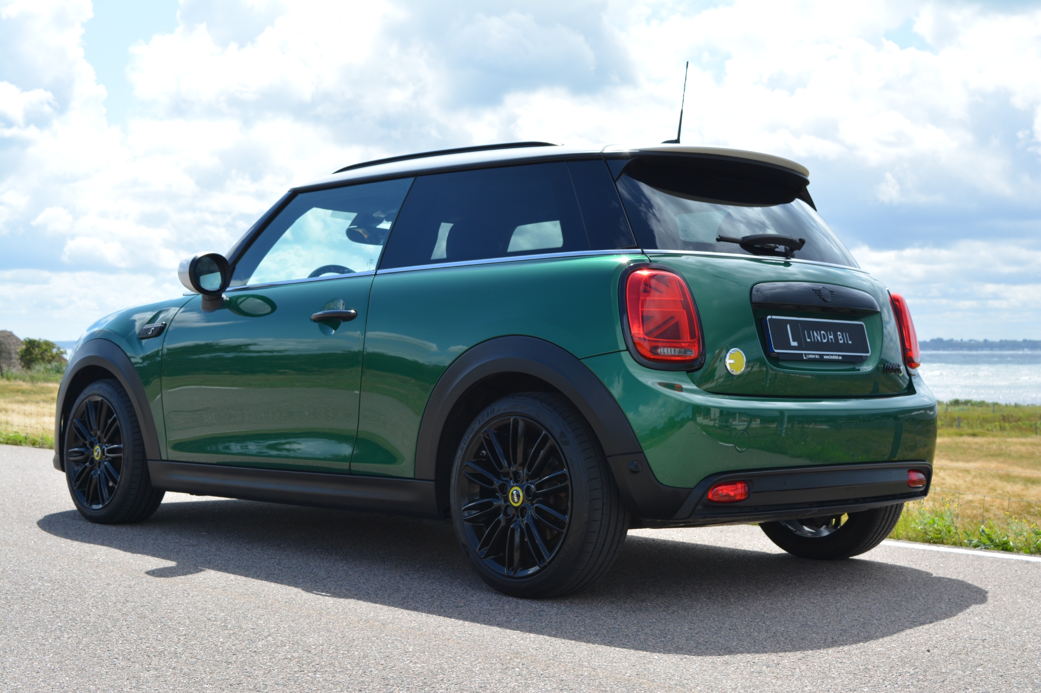 MINI Cooper SE 184 HK 2023, photo 7/70