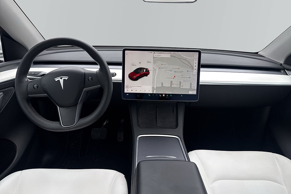 Tesla Model Y 2021 - miniatyr 11