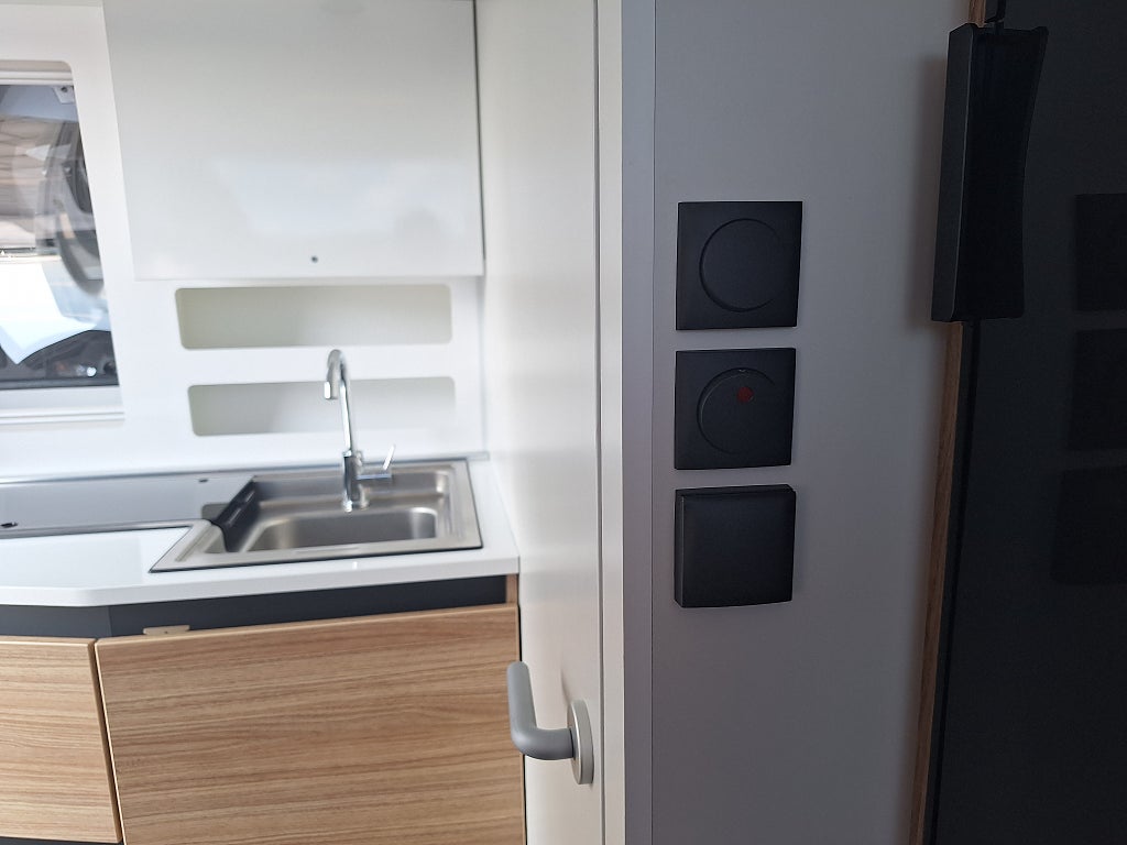 Adria Action Sport 391 LH / Köp nu – hämta till våren! - Adria