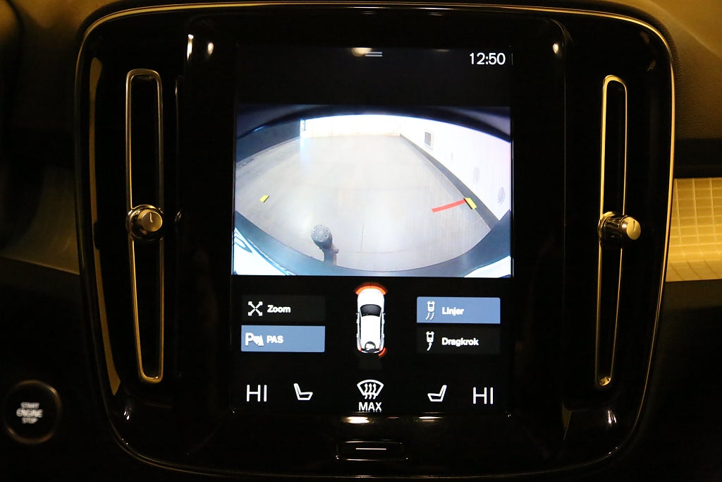 Volvo XC40 T3 163hk Momentum Edition Aut Kamera Navi VOC Drag 2020