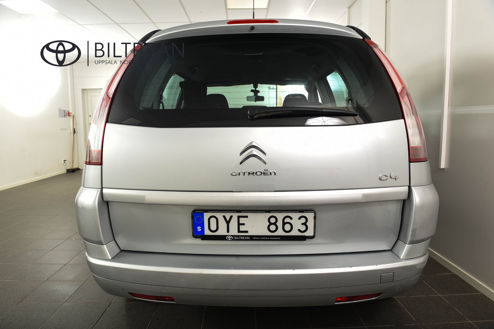 Citroen Grand C4 Picasso 2011, kuva 4/10