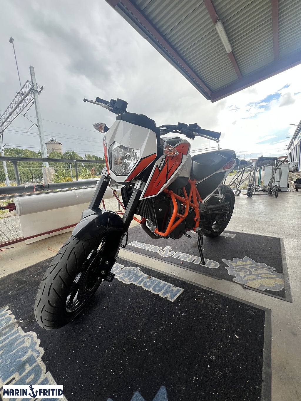 KTM 690 DUKE