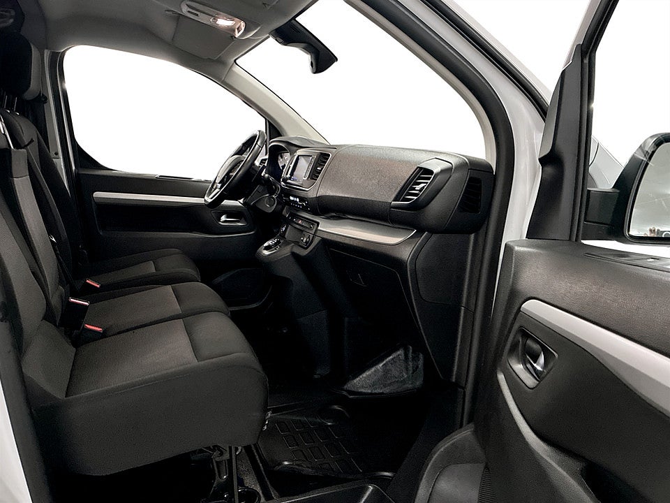 Bild på Peugeot Expert PRO+ 2.0 BHDi 145hk Aut L3 B-KAMERA DRAG