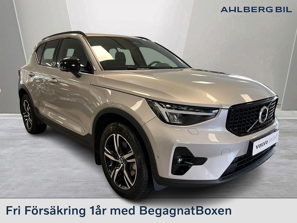 Volvo XC40 B3 FWD Bensin Plus Dark, Dragkrok Halvautomatisk