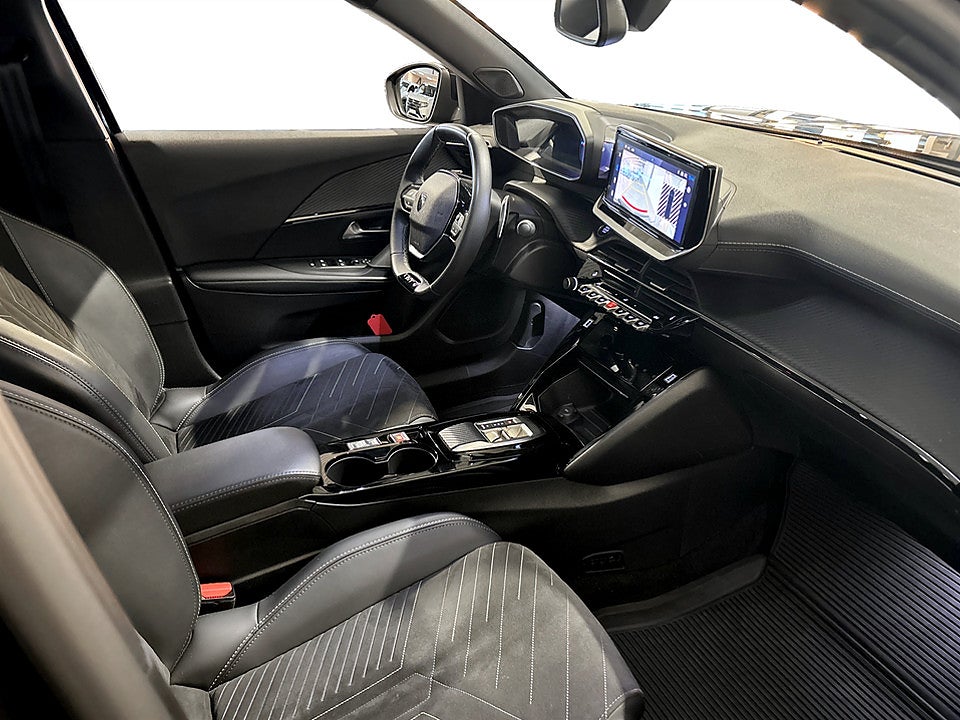 Bild på Peugeot 2008 GT Hybrid 145hk Aut B-KAMERA CARPLAY