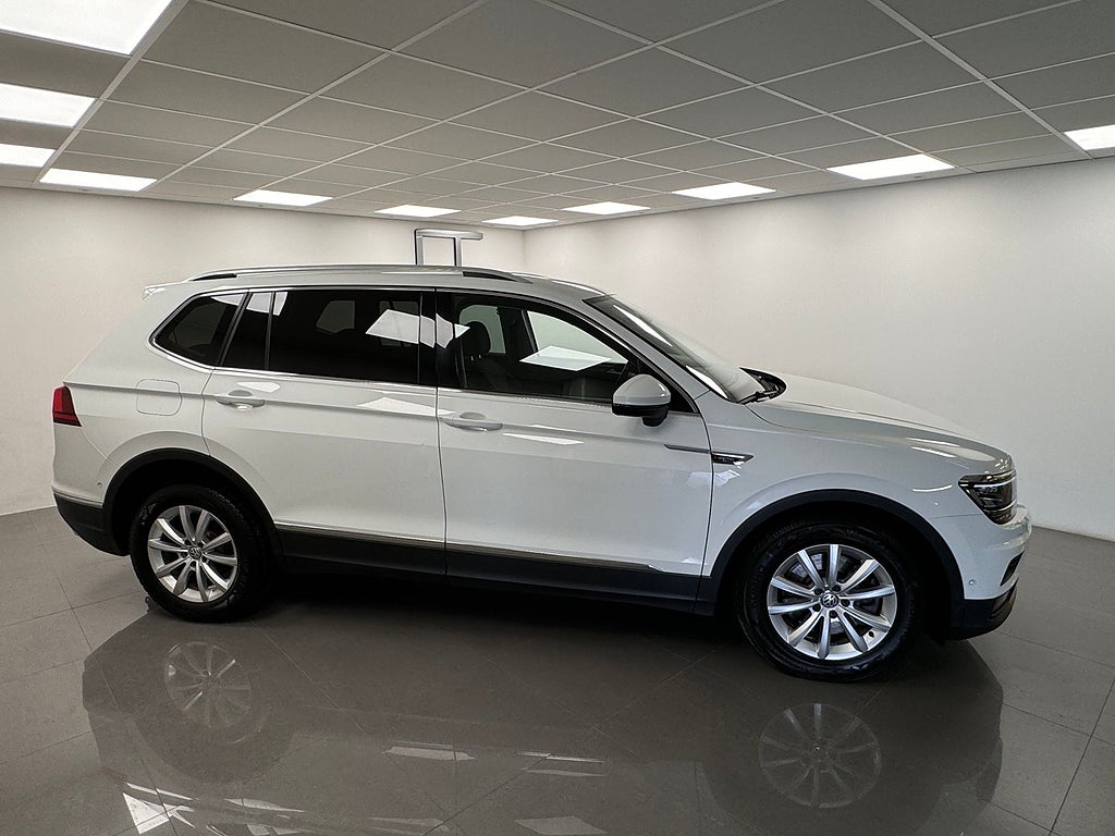 Volkswagen Tiguan 2018 - miniatyr 12
