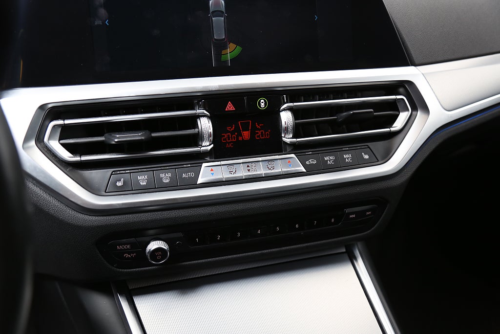 BMW 330e xDrive 292hk Touring M Sport Aut Dragkrok