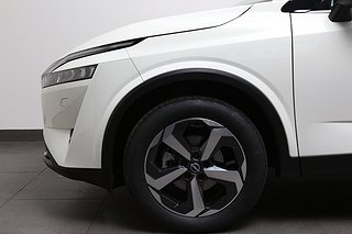 SUV Nissan Qashqai 9 av 25