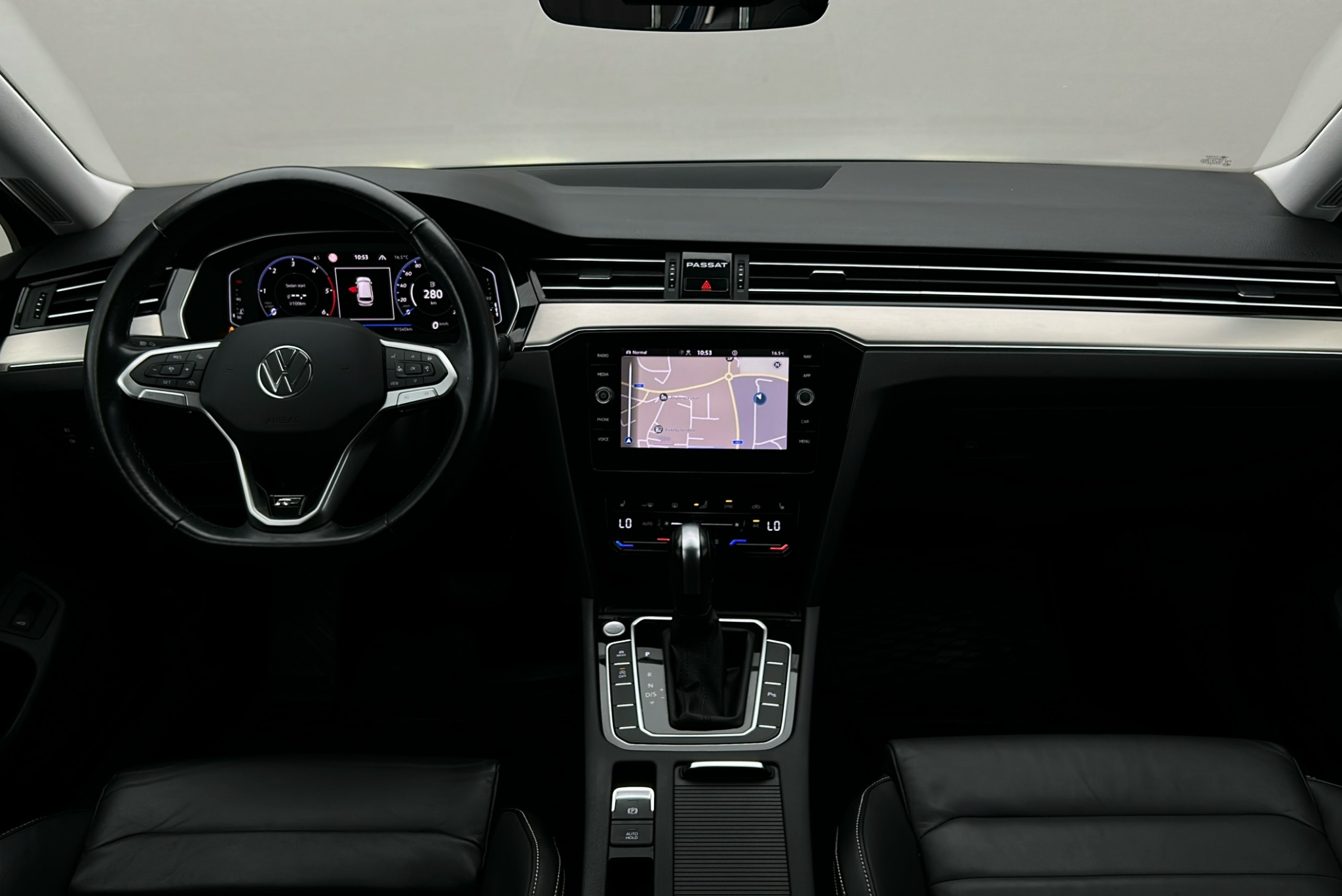 Volkswagen Passat 2022, bild 3/10