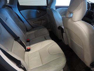 Halvkombi Volvo V40 Cross Country 8 av 19