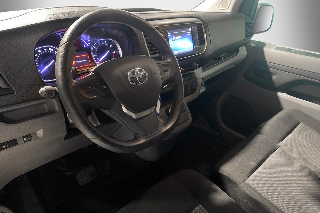 Toyota ProAce 2.0 D-4D | LONG | Backkamera | Moms / Leasebar 2023