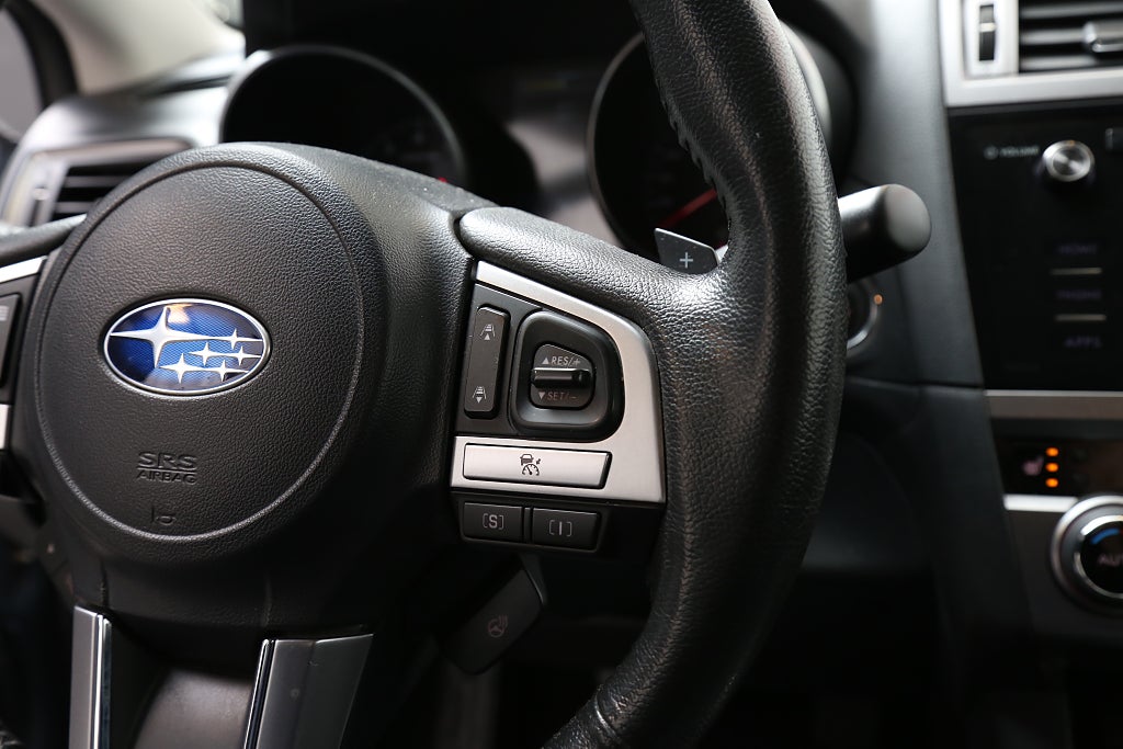 Subaru Outback 2,5i 175hk Base AWD Aut Extraljus Motorv Drag 2017