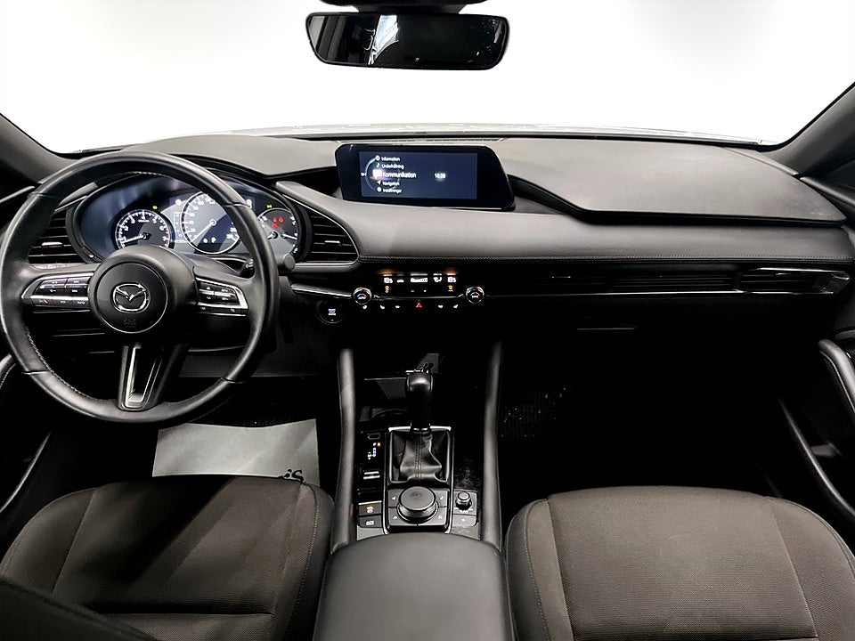 Bild på Mazda 3 Sky 2.0 SKYACTIV-G M 150hk Aut B-KAMERA CARPLAY