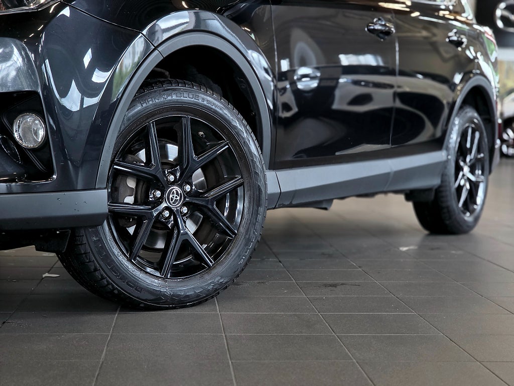 Toyota RAV4 Hybrid 2.5 AWD-i E-CVT/ X-Edition/ Drag / 3,45% ränta