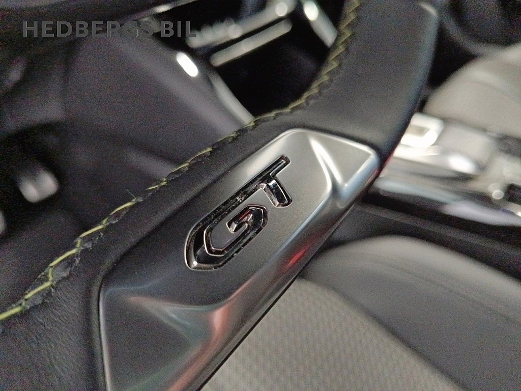Peugeot 2008 GT 1.2 PURETECH 130HK AUTOMAT thumbnail