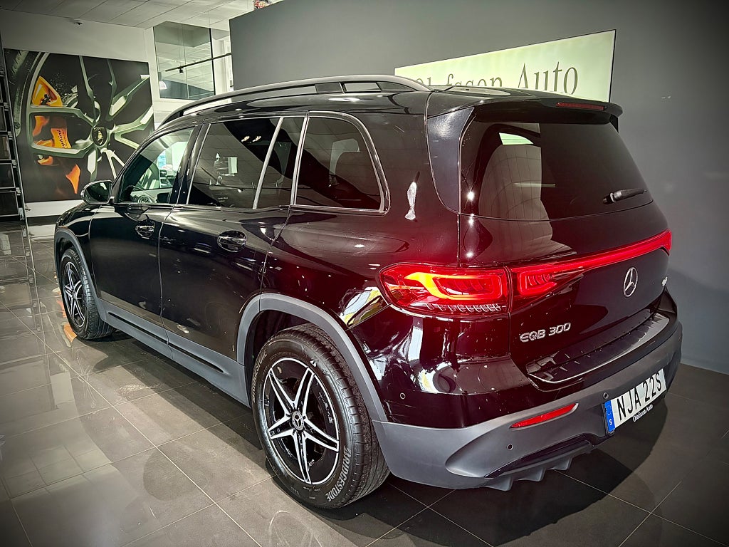 Mercedes-Benz EQB 300 4MATIC AMG Line Värmare. - bild 8