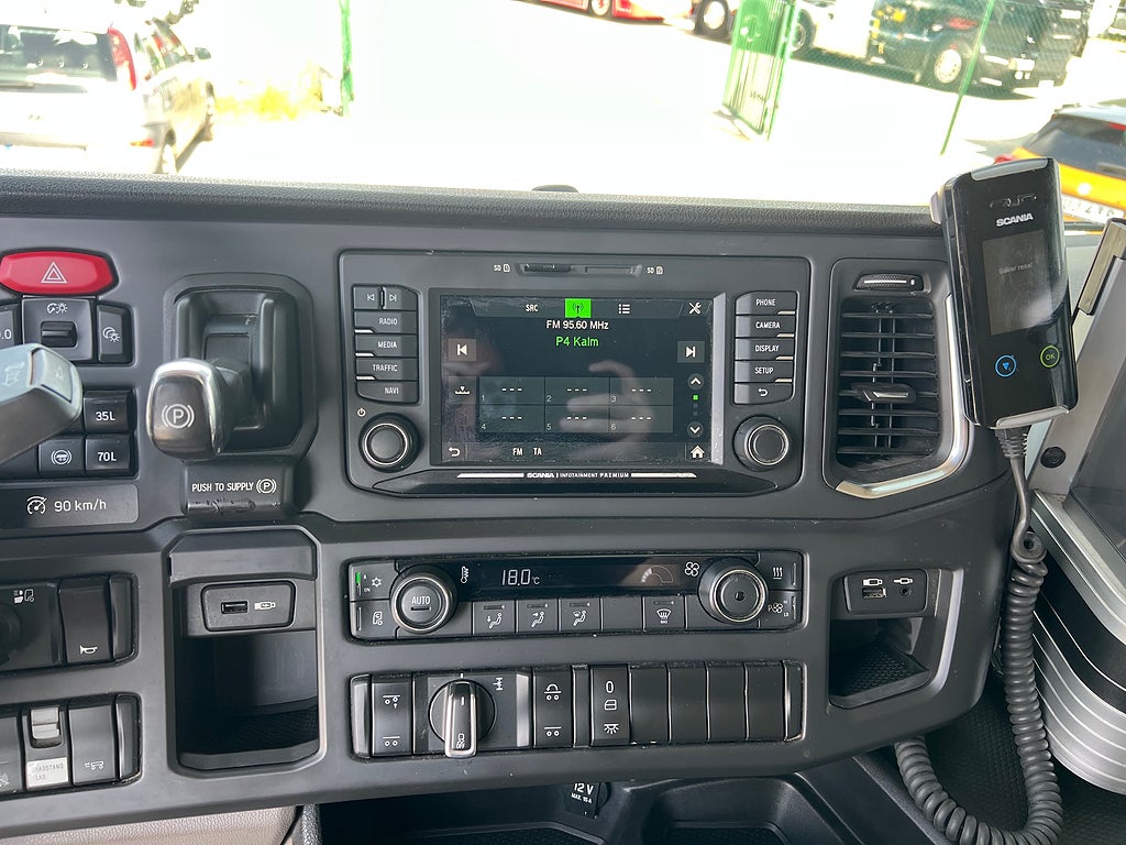 Scania G450 6x2*4 XT Lastväxlare, Fullt Plogutrustad