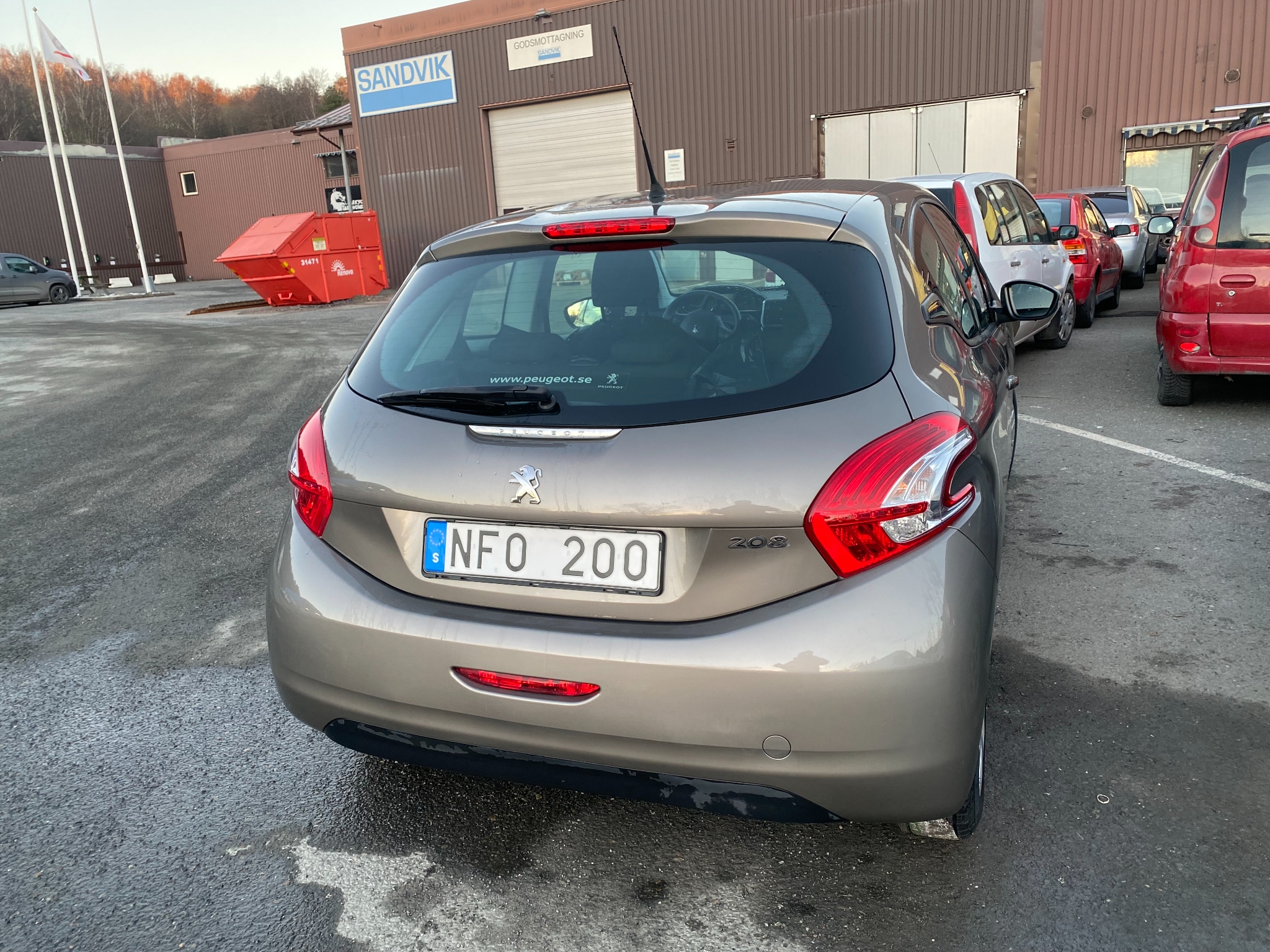Peugeot 208 3-dörrar 1.2 VTi 82hk 2013, bild 4/37