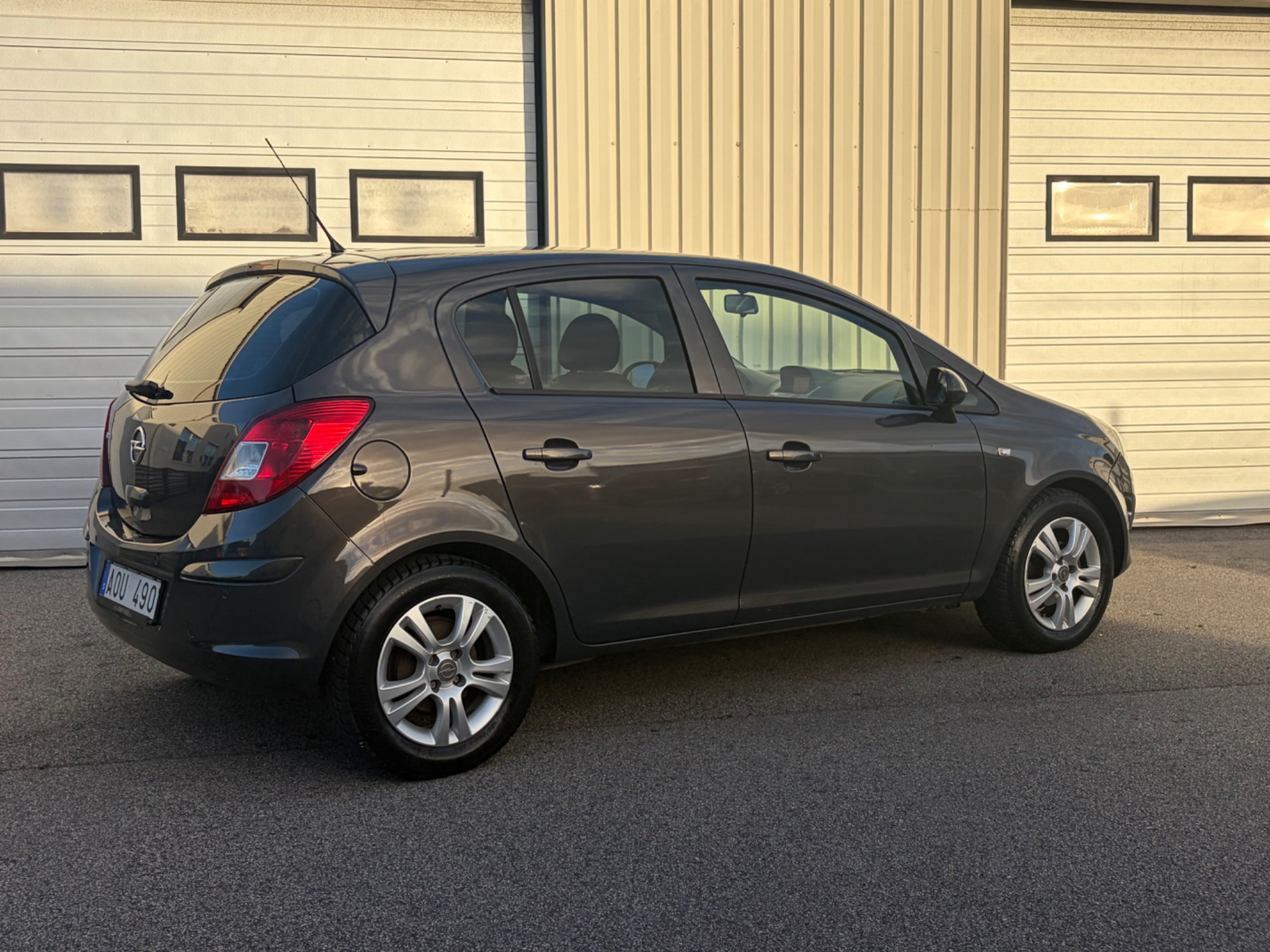 Opel Corsa Enjoy 2013, bild 6/10
