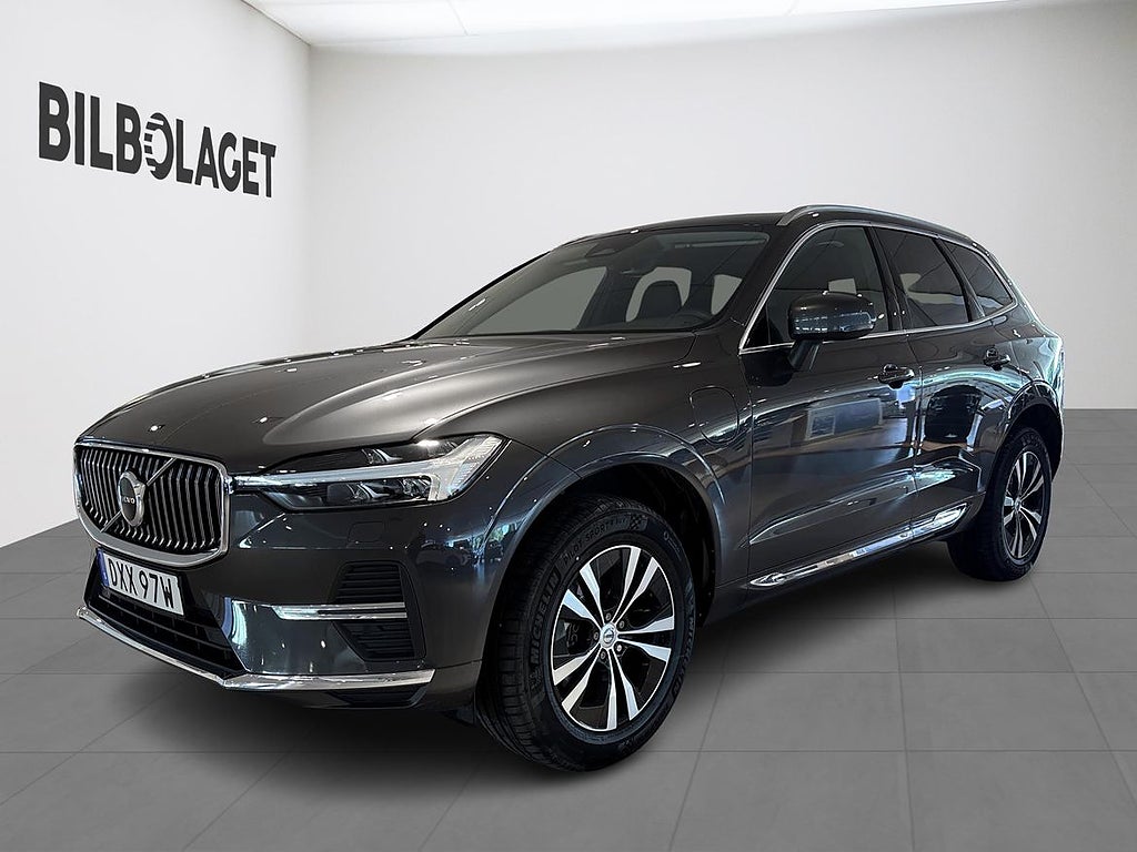 Volvo XC60 T6 Core Special Edition(PANO/DRAG/KAMERA)