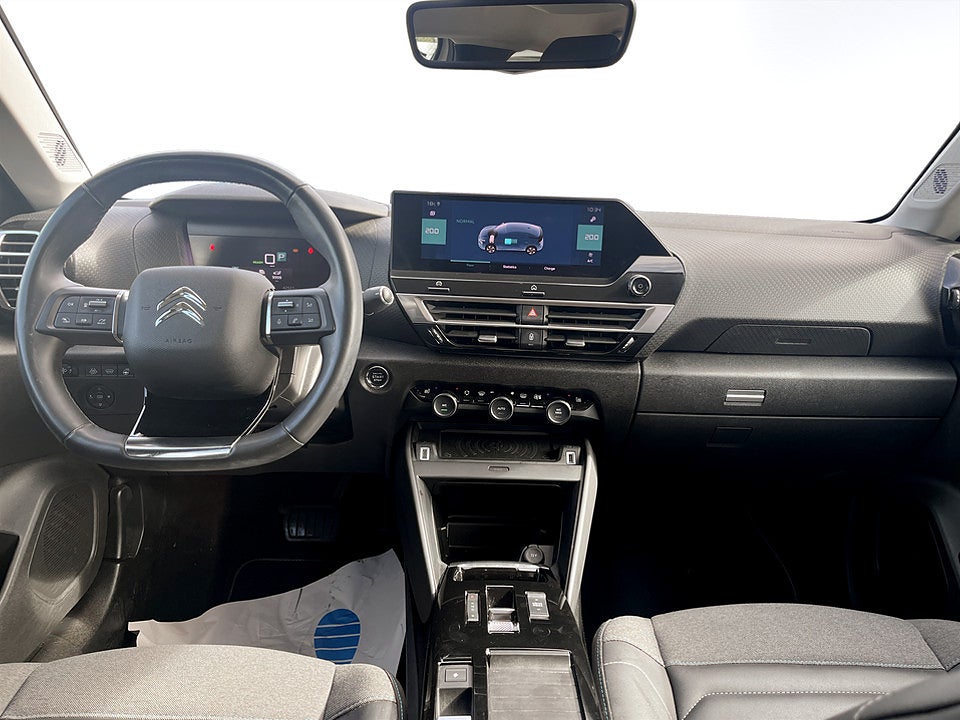 Bild på Citroën e-C4 Shine 50kWh 136hk Aut CARPLAY P-SENSORER