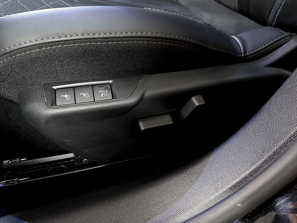 Bild på Peugeot E-208 GT 50kWh 136hk Aut NAV B-KAMERA CARPLAY