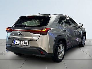 Lexus UX 250h E-Four CVT Rattvärme Kamera Psens CarPlay SoV