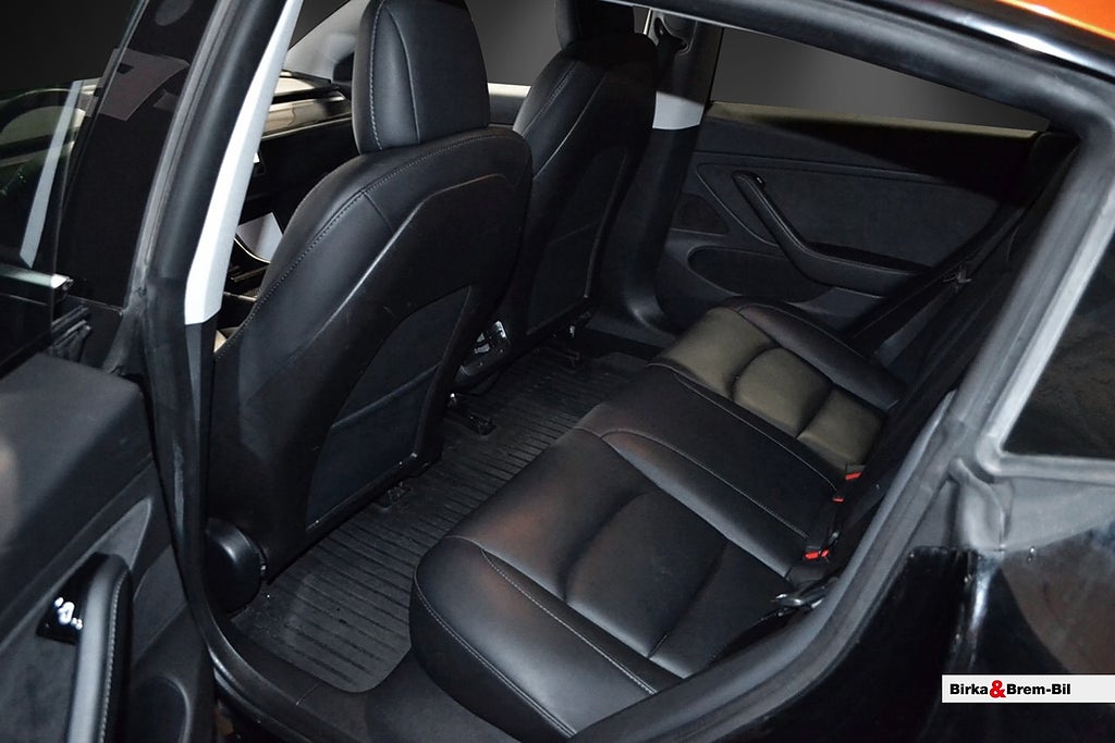 Tesla Model 3 Long Range AWD 440 hk dragkrok