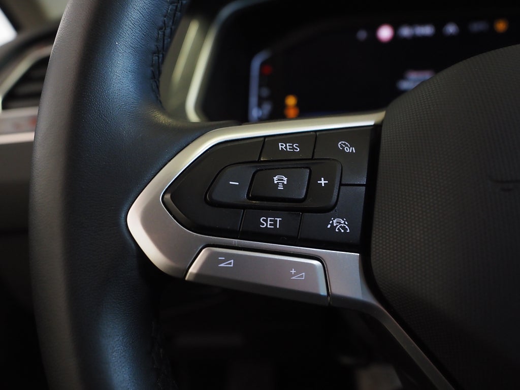 Volkswagen Tiguan 2.0 TSI 190hk 4M Elegance Drag P-Värm Läder IQ.Light 2021