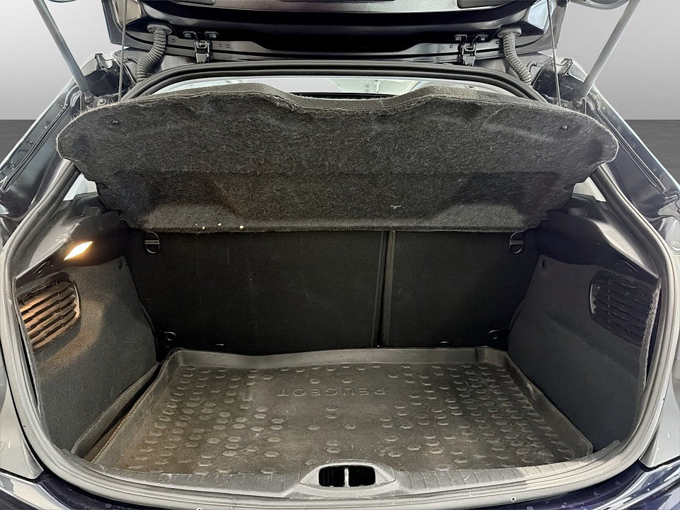 Bild på Peugeot 208 Style 1.2 PT 82hk Aut PANO DRAG