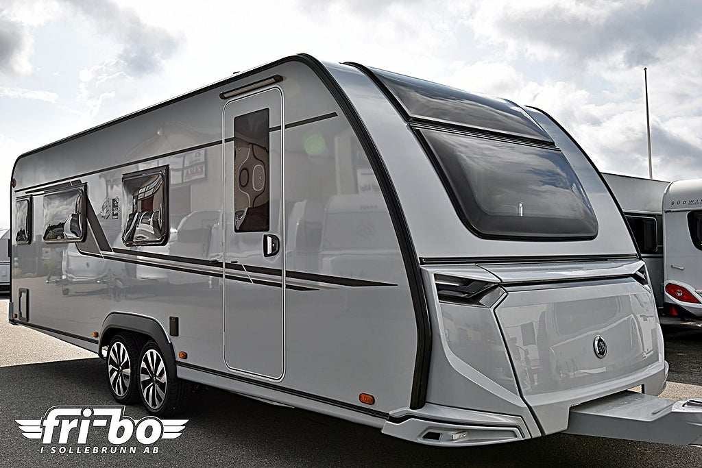 Knaus 650 PXB Südwind Black Selection, Queenbed