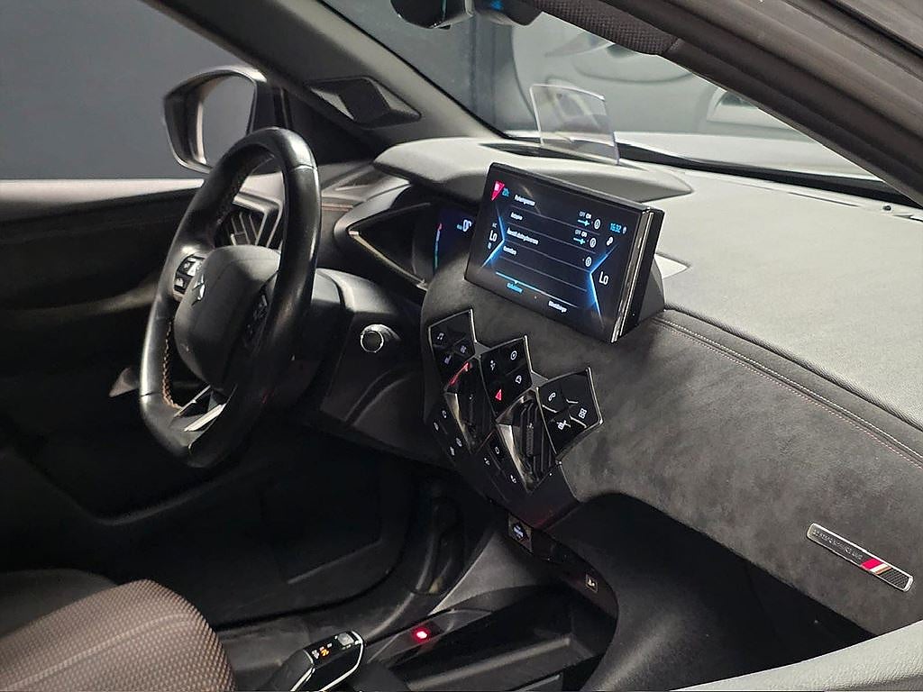Bild på DS 3 Crossback Performance line E-TENSE 136hk Aut - CARPLAY