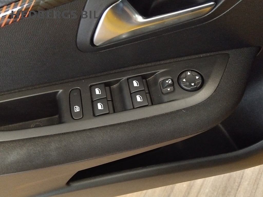Peugeot 208 1.2 PureTech 100 Automat Active Pack  thumbnail