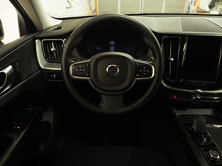 SUV Volvo XC60 16 av 23