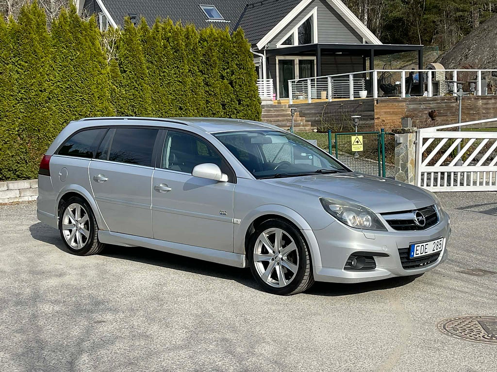 Opel Vectra 1.9 CDTI OPC Line, 1 brukare, Manuell, 150hk, 2007