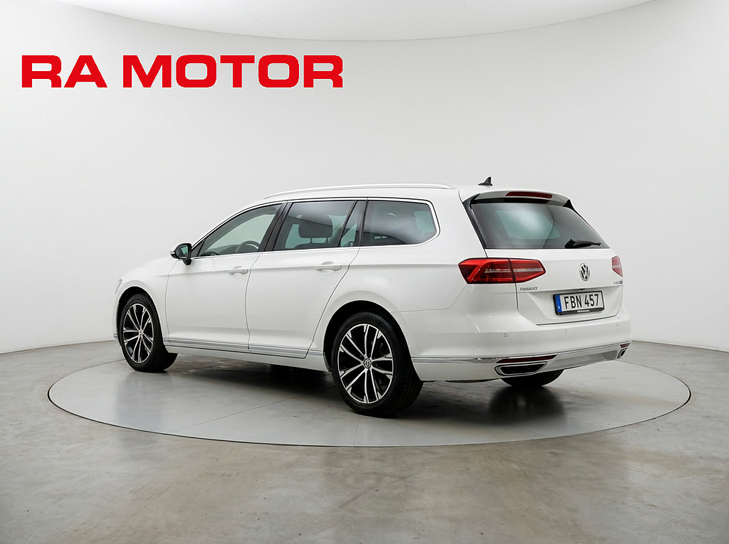 Volkswagen Passat SC 2.0 TDI 4Motion GT | Pano | Kamera | Drag | Värmare 2015