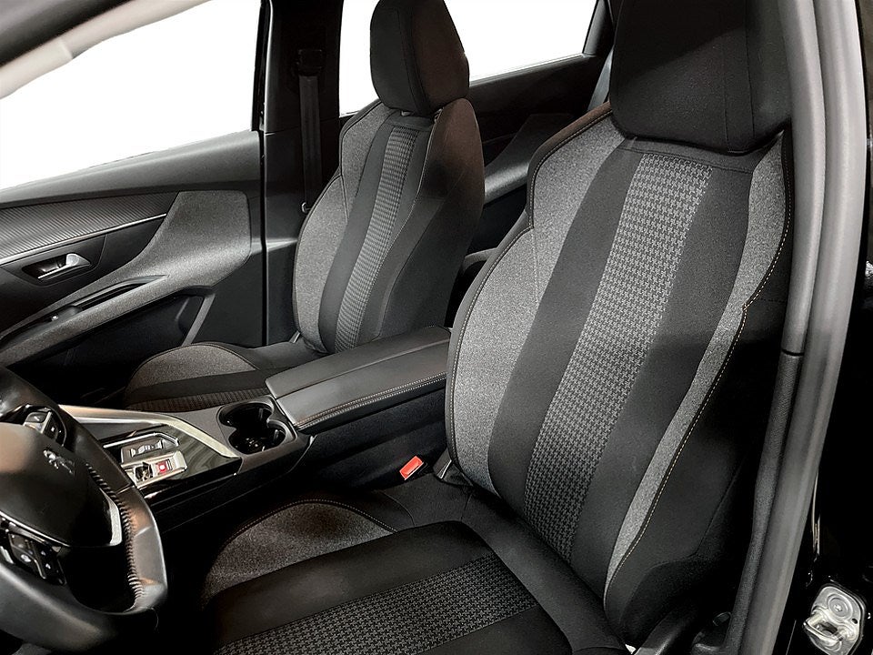 Bild på Peugeot 5008 Active 1.2 PT 130hk Aut - 7-SITS, CARPLAY