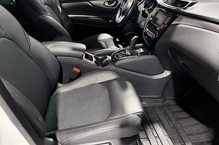 SUV Nissan Qashqai 11 av 22