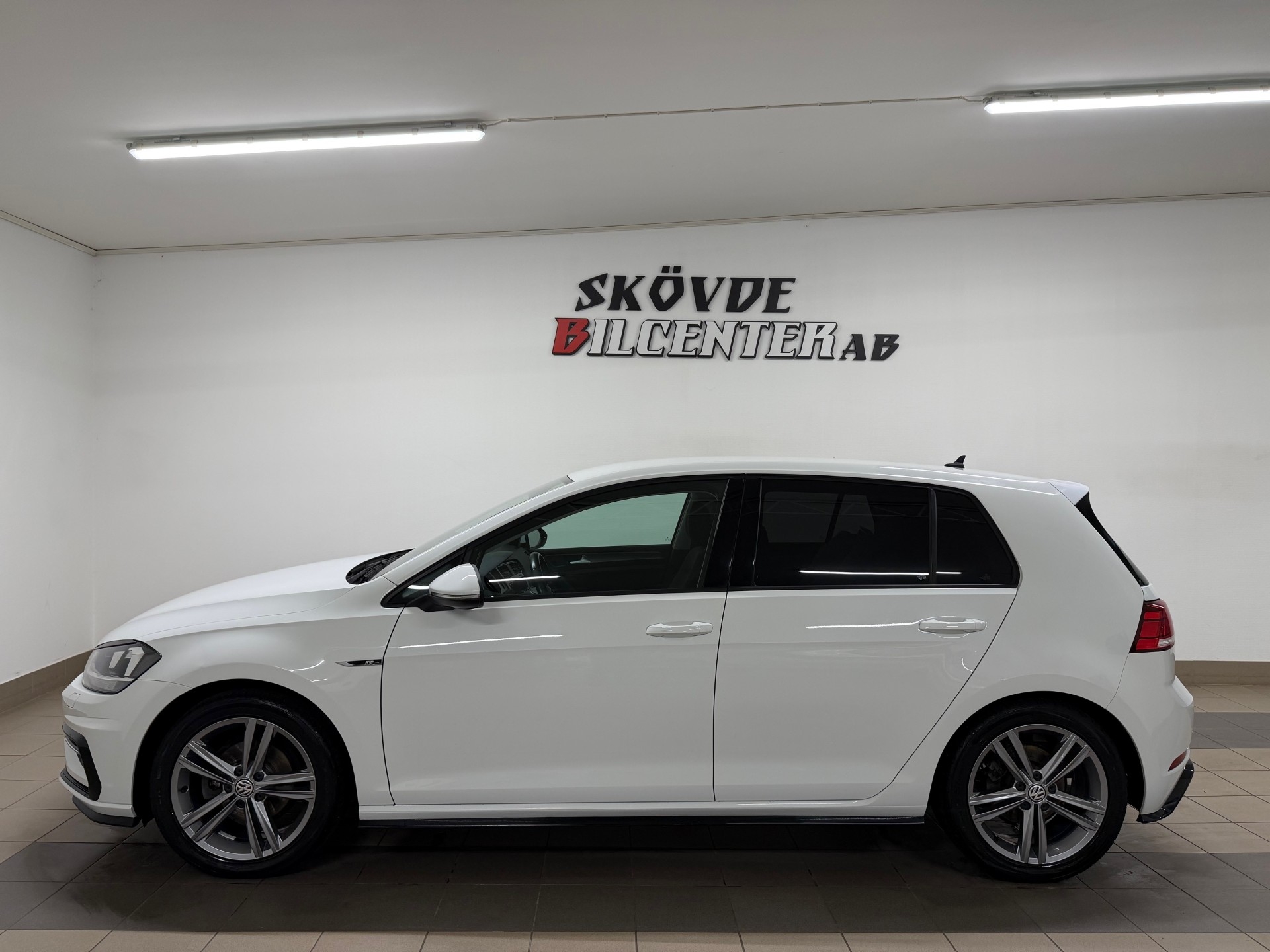 Volkswagen Golf R-Line pluspaket 2018, bild 2/10