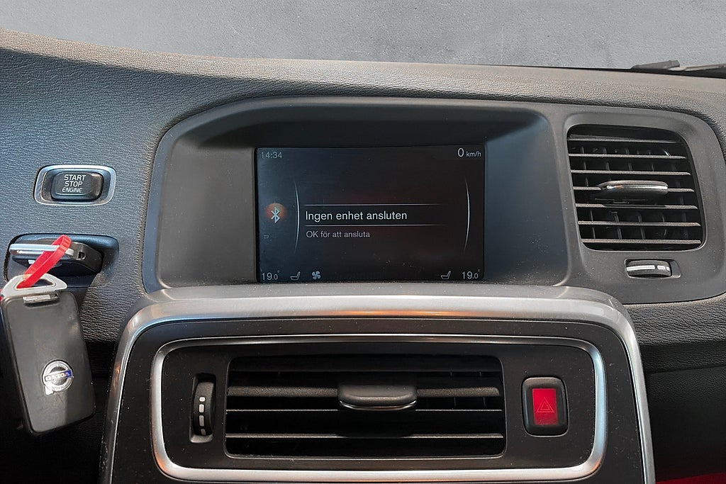 Volvo V60 D4 Momentum Business Edition Pro Taklucka Fullservad
