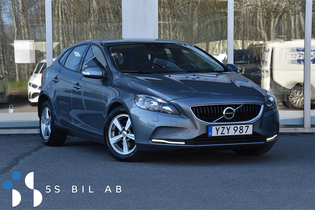 Volvo V40 T3 NYBES NYSERV VÄRMARE HARMAN/KARDON P-SENSOR 152HK