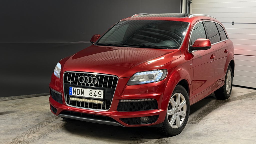 Audi Q7 3.0 TDI V6 DPF quattro S Line / panorama / 2 brukare