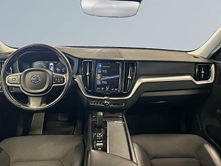 Volvo XC60 Recharge T6 AWD Automat Drag/Kamera/P-värmare/S&V-Däck – bild 8