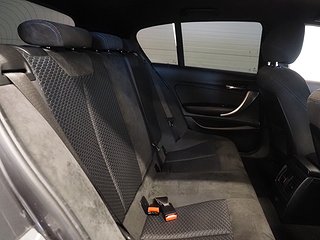 Halvkombi BMW 118 19 av 21