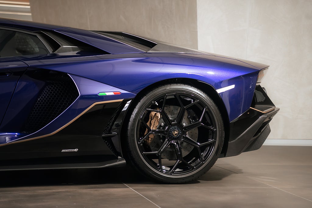 Gallery image 13 of 17